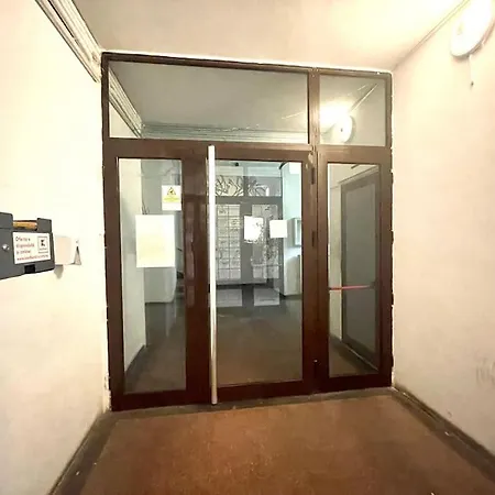 Ultra-central View 1 Bedroom With Balcony & Free Wifi Бухарест