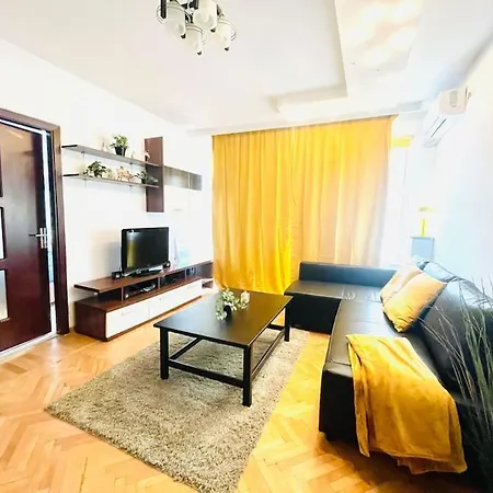 Ultra-central View 1 Bedroom With Balcony & Free Wifi Апартаменты *