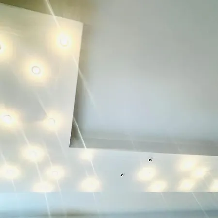 Ultra-central View 1 Bedroom With Balcony & Free Wifi Апартаменты