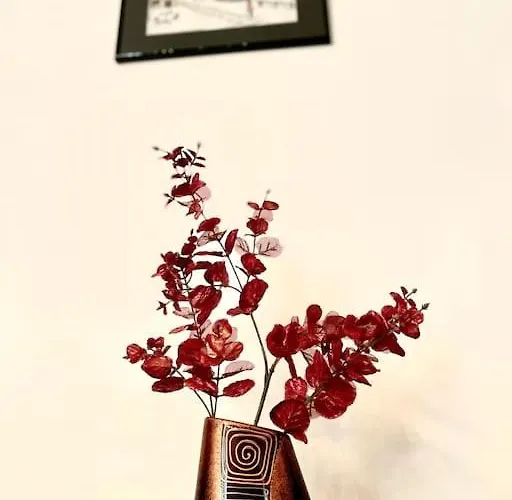 Апартаменти Cozy 1 Bedroom Flat, Ultracentral, Free Wifi Бухарест