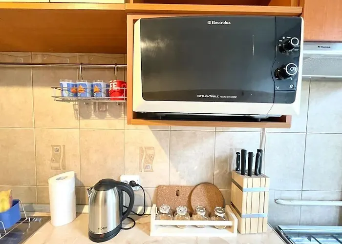 Cozy 1 Bedroom Flat, Ultracentral, Free Wifi Apartment *