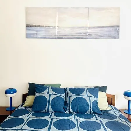 Ultra-central View 1 Bedroom With Balcony & Free Wifi *